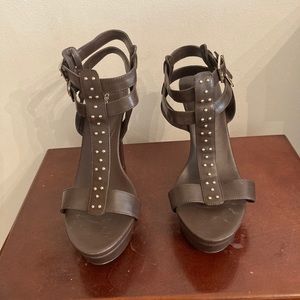 High heels brown ankle sandals